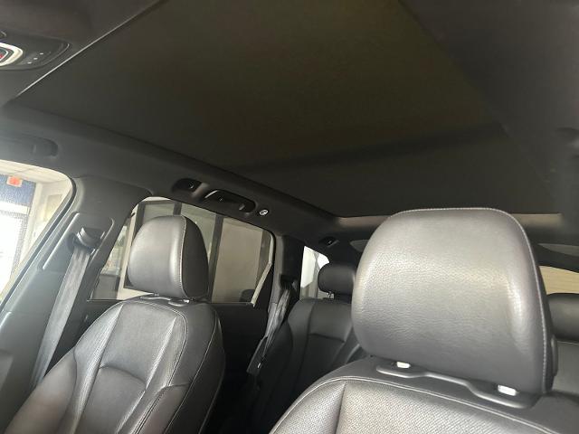 Used 2017 Carrara White Audi  image 26