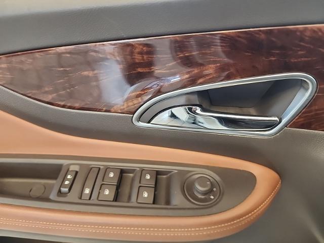 Used 2016 White Pearl Metallic Buick  image 23