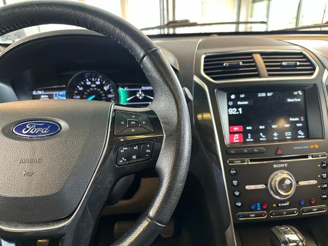 Used 2017 Blue Jeans Metallic Ford  image 24