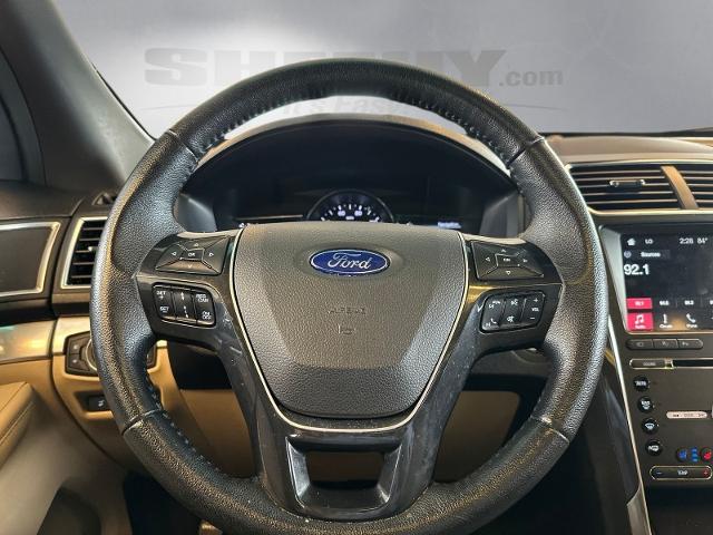 Used 2017 Blue Jeans Metallic Ford  image 3