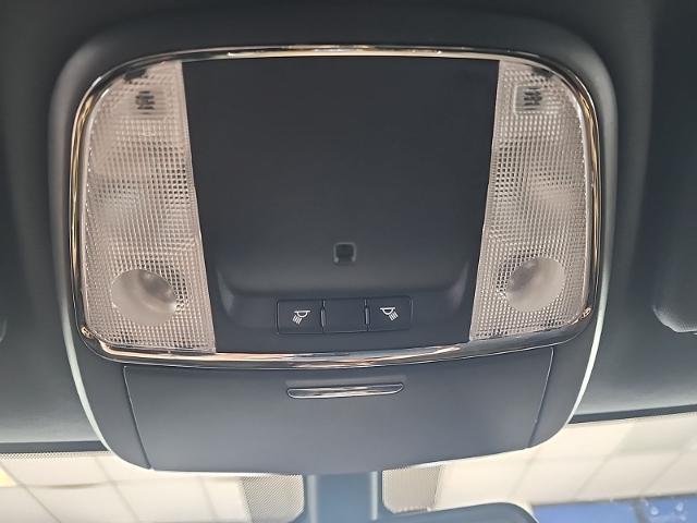 Used 2014 Granite Crystal Clearcoat Metallic Jeep  image 21