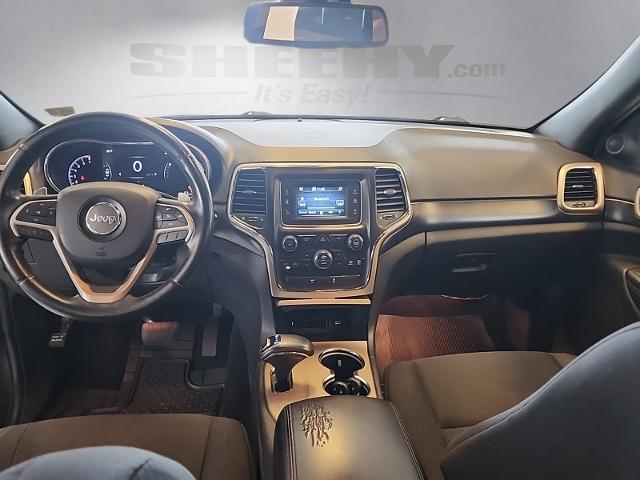 Used 2014 Granite Crystal Clearcoat Metallic Jeep  image 3