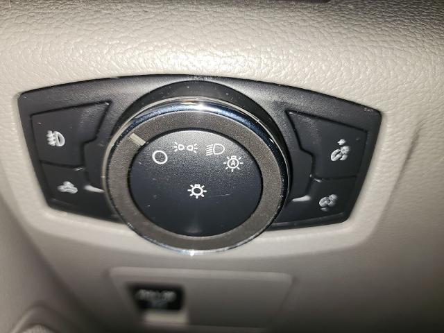 Used 2016 Blue Jeans Metallic Ford  image 21