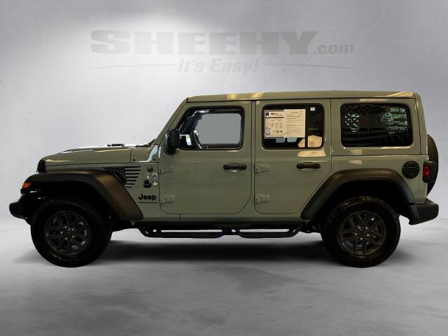 Used 2024 Earl Clearcoat Jeep  image 18