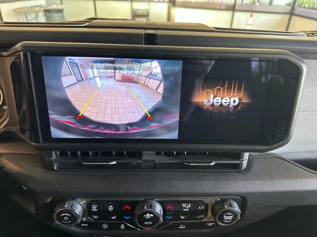 Used 2024 Earl Clearcoat Jeep  image 24