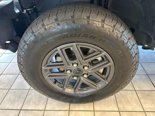 Used 2024 Earl Clearcoat Jeep  image 25