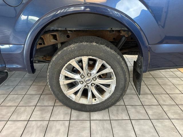 Used 2015 Blue Jeans Metallic Ford  image 23