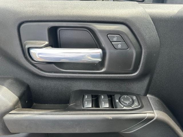 Used 2020 Summit White Chevrolet  image 18