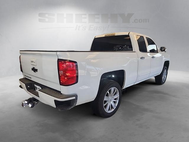 Used 2017 Summit White Chevrolet  image 12