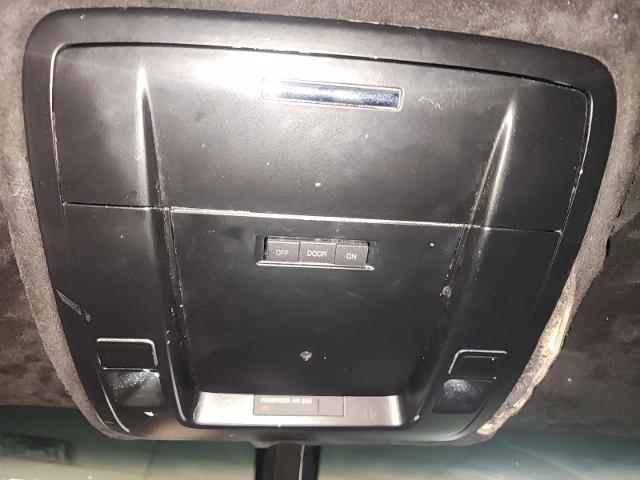 Used 2017 Summit White Chevrolet  image 20