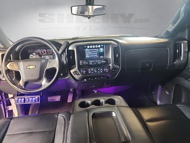 Used 2017 Summit White Chevrolet  image 3