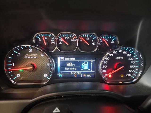 Used 2017 Summit White Chevrolet  image 6
