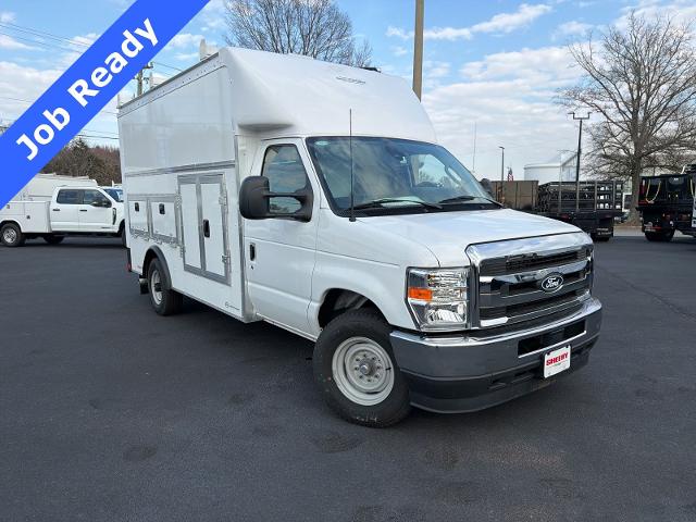 2026 Ford E-Series SRW E-350 Super Duty 158 in WB's photo