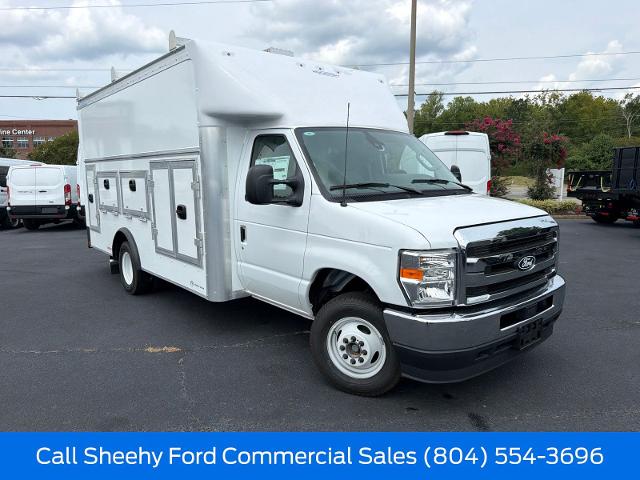 2027 Ford Econoline Cutaway E-450 DRW