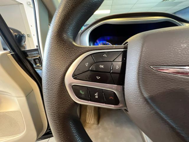 Used 2017 Brilliant Black Crystal Pearlcoat Chrysler  image 22