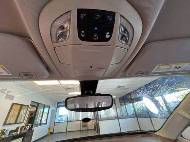 Used 2017 Brilliant Black Crystal Pearlcoat Chrysler  image 24