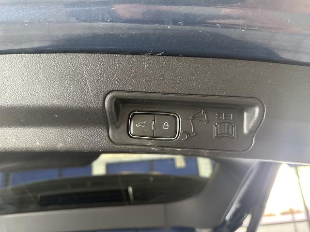 Used 2020 Blue Metallic Ford  image 26