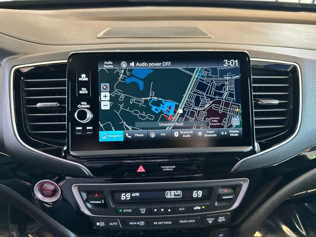 Used 2025 Crystal Black Pearl Honda  image 20