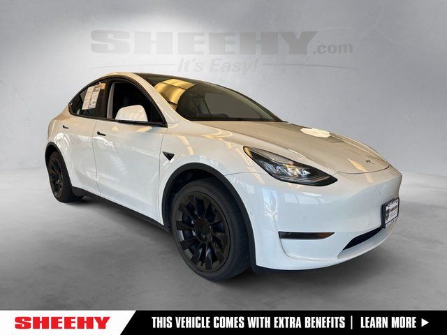 2022 Tesla Model Y Long Range Dual Motor All-Wheel Drive's photo