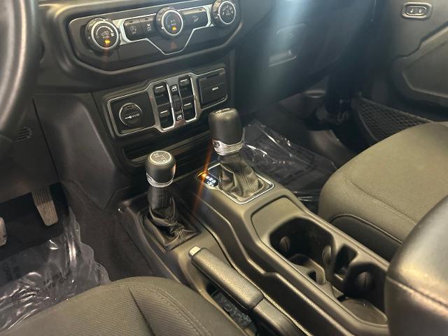 Used 2019 Black Clearcoat Jeep  image 17
