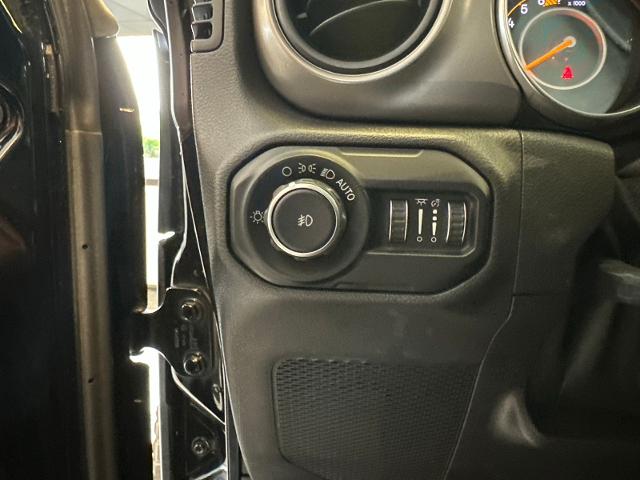 Used 2019 Black Clearcoat Jeep  image 20