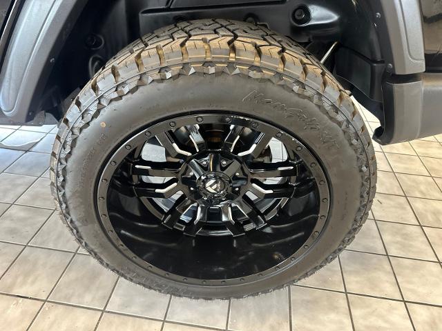 Used 2019 Black Clearcoat Jeep  image 23