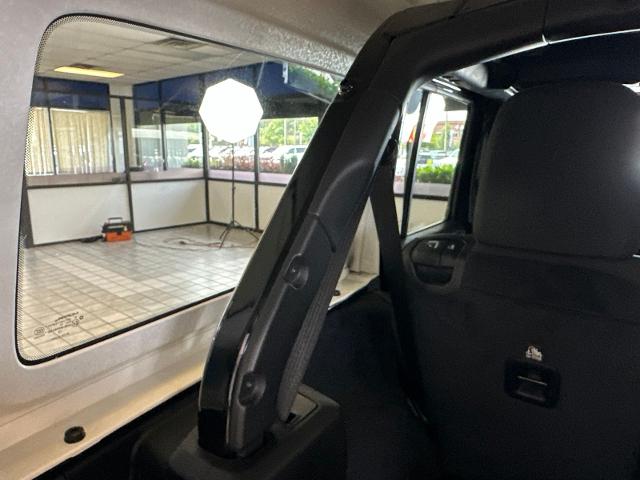 Used 2019 Black Clearcoat Jeep  image 27