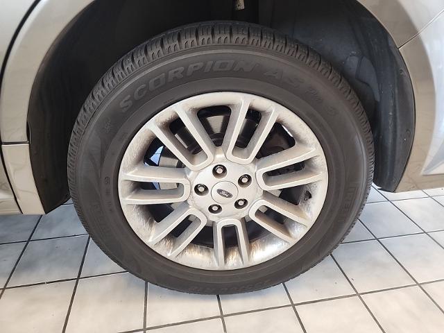Used 2014 Mineral Gray Metallic Ford  image 25