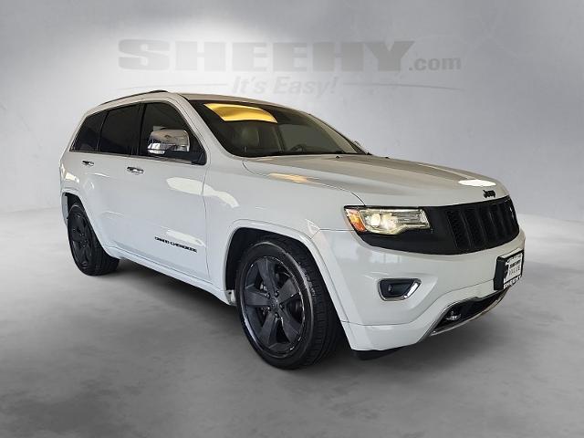 Used 2014 Bright White Clearcoat Jeep  image 2