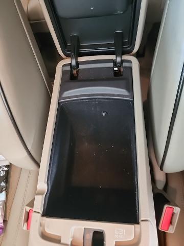Used 2014 Bright White Clearcoat Jeep  image 28