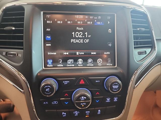 Used 2014 Bright White Clearcoat Jeep  image 5
