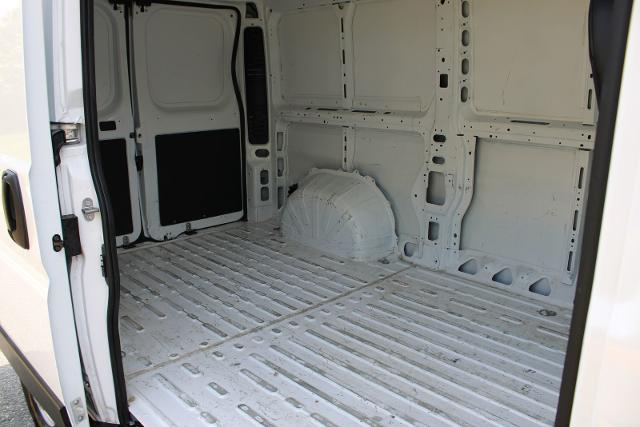 Used 2025 Bright White Clearcoat RAM  image 21