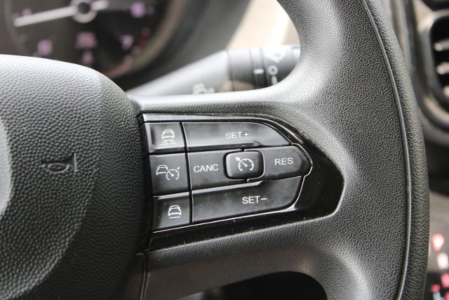 Used 2025 Bright White Clearcoat RAM  image 25