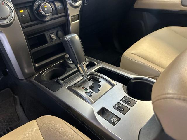 Used 2017 Super White Toyota  image 17