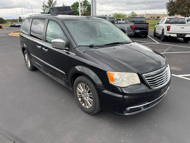 2011 Chrysler Town & Country Limited