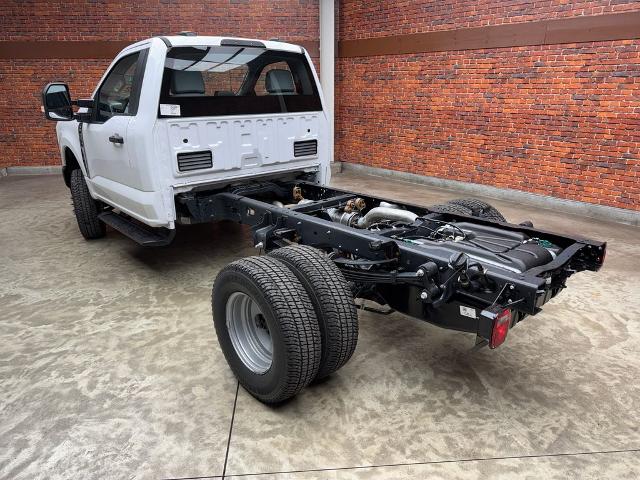New 2026 Oxford White Ford F-350® XL image 3