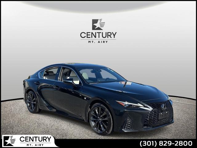 2021 Lexus IS