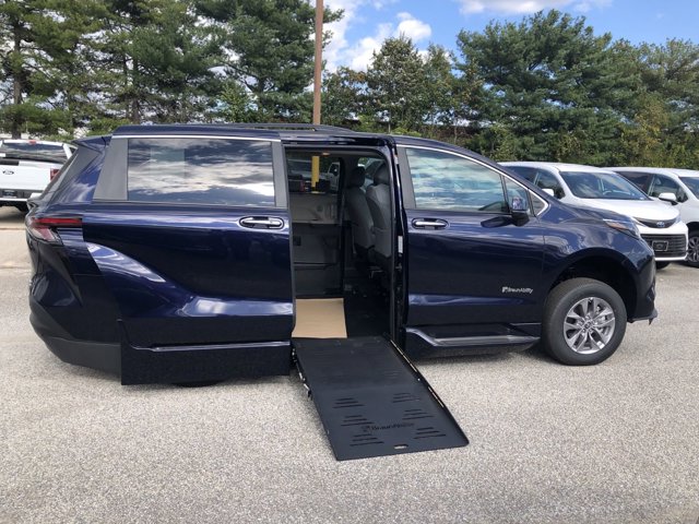 2024 Toyota Sienna