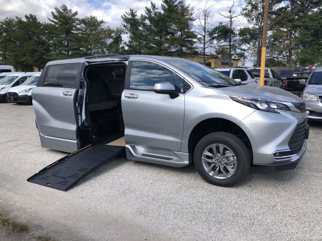 2024 Toyota Sienna