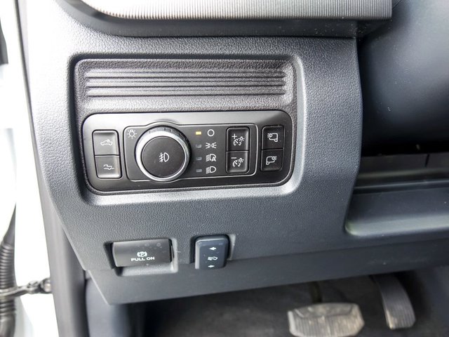 Certified Used 2026 Star White Ford Platinum image 61