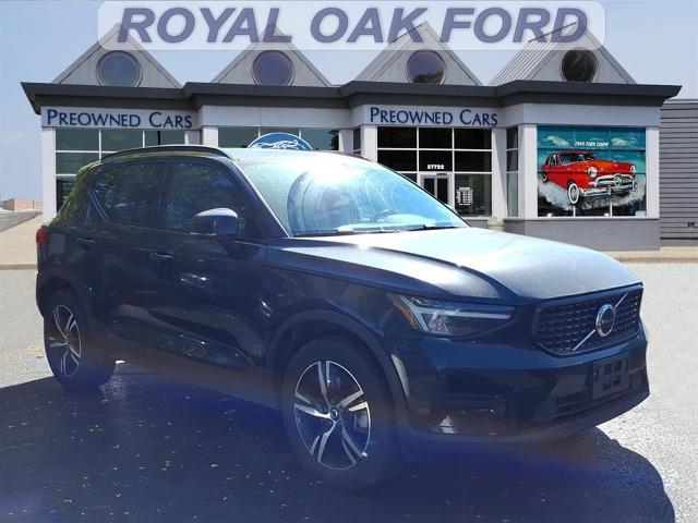 2024 Volvo XC40