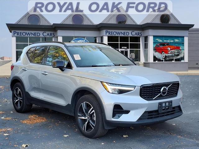 2024 Volvo XC40
