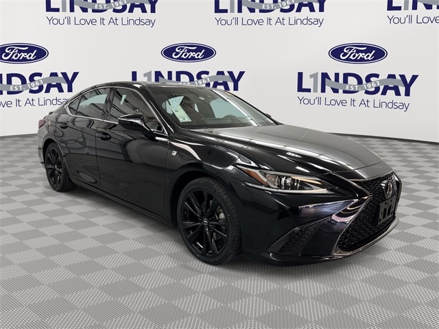 2022 Lexus ES F SPORT's photo