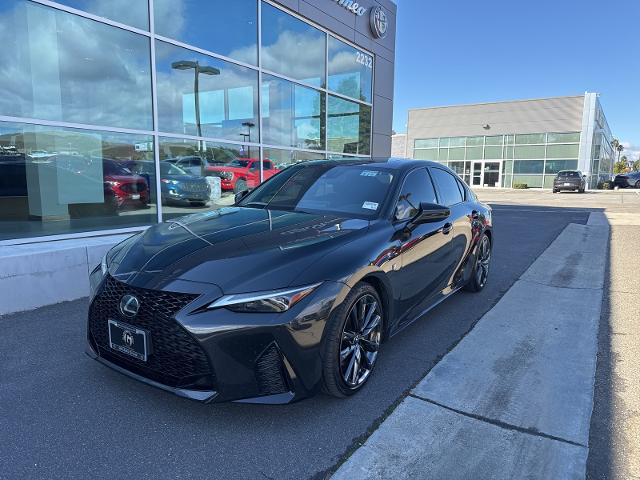 2023 Lexus IS