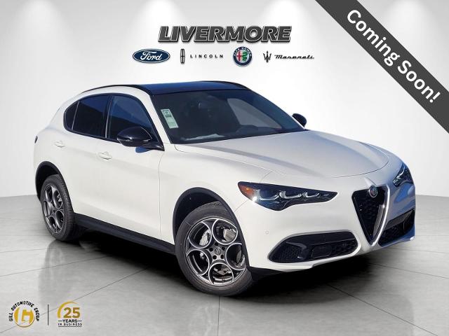 2025 Alfa Romeo Stelvio