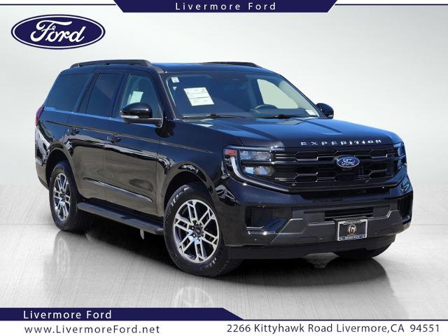 2025 Ford Expedition Active's photo
