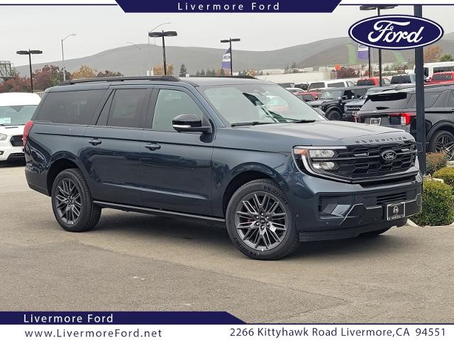 2025 Ford Expedition Platinum's photo