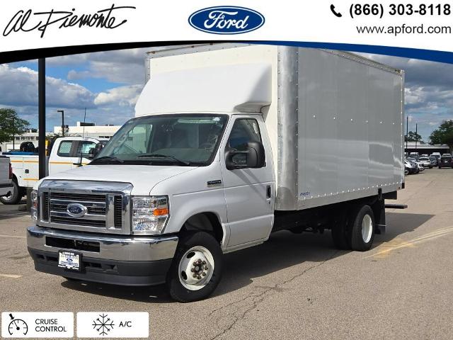 2024 Ford E-Series Cutaway Base