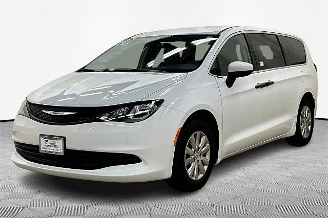 2020 Chrysler Voyager