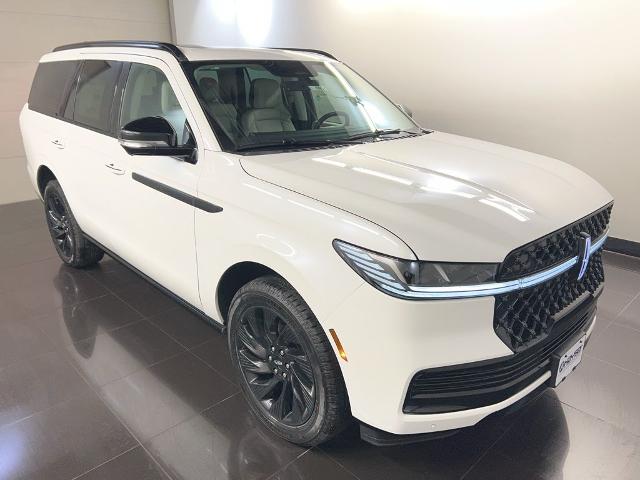 2026 Lincoln Navigator Reserve 4WD's photo
